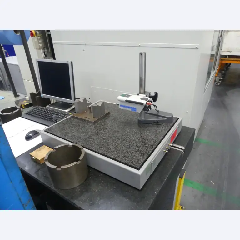 Centres d'usinage, machines d'usinage des métaux et lignes de production de l'industrie automobile-1
