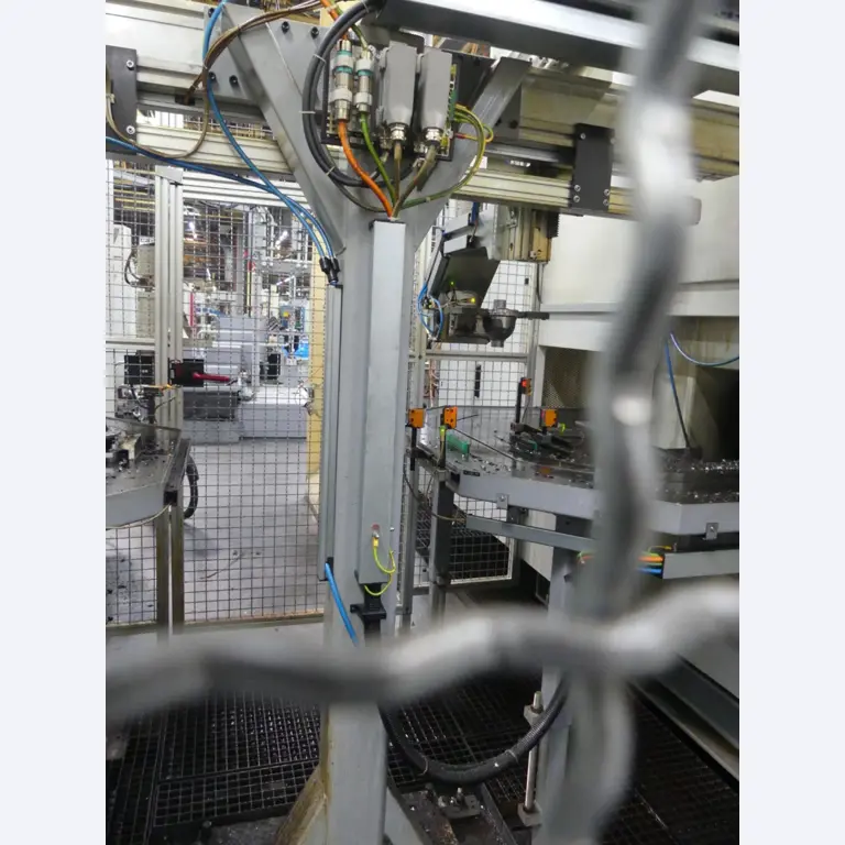 Centres d'usinage, machines d'usinage des métaux et lignes de production de l'industrie automobile-11