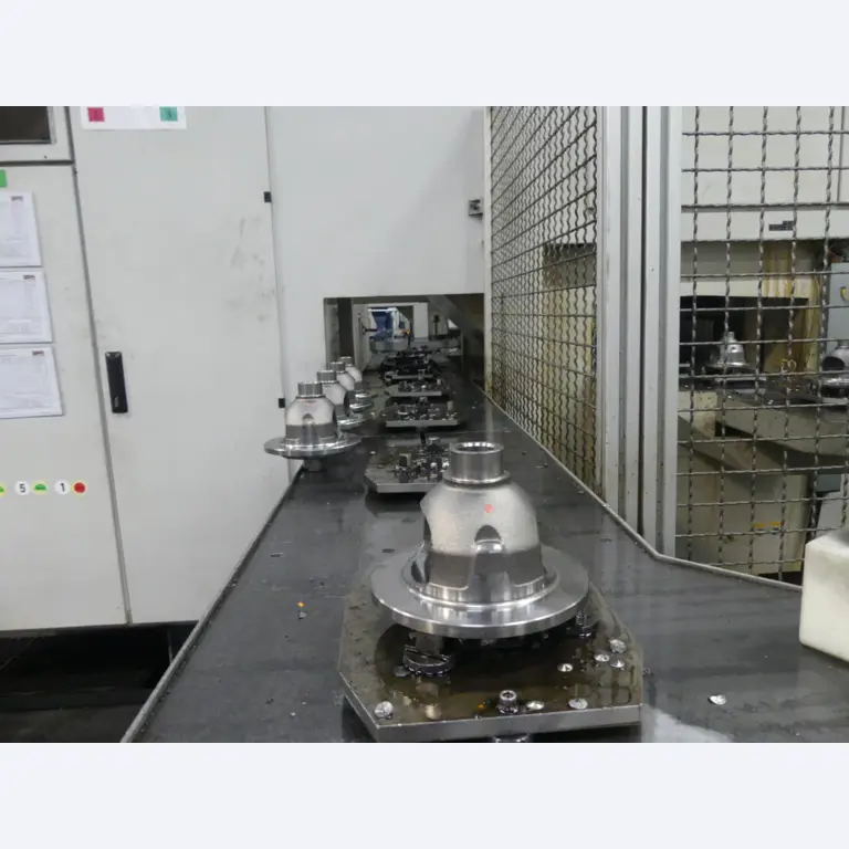 Centres d'usinage, machines d'usinage des métaux et lignes de production de l'industrie automobile-13