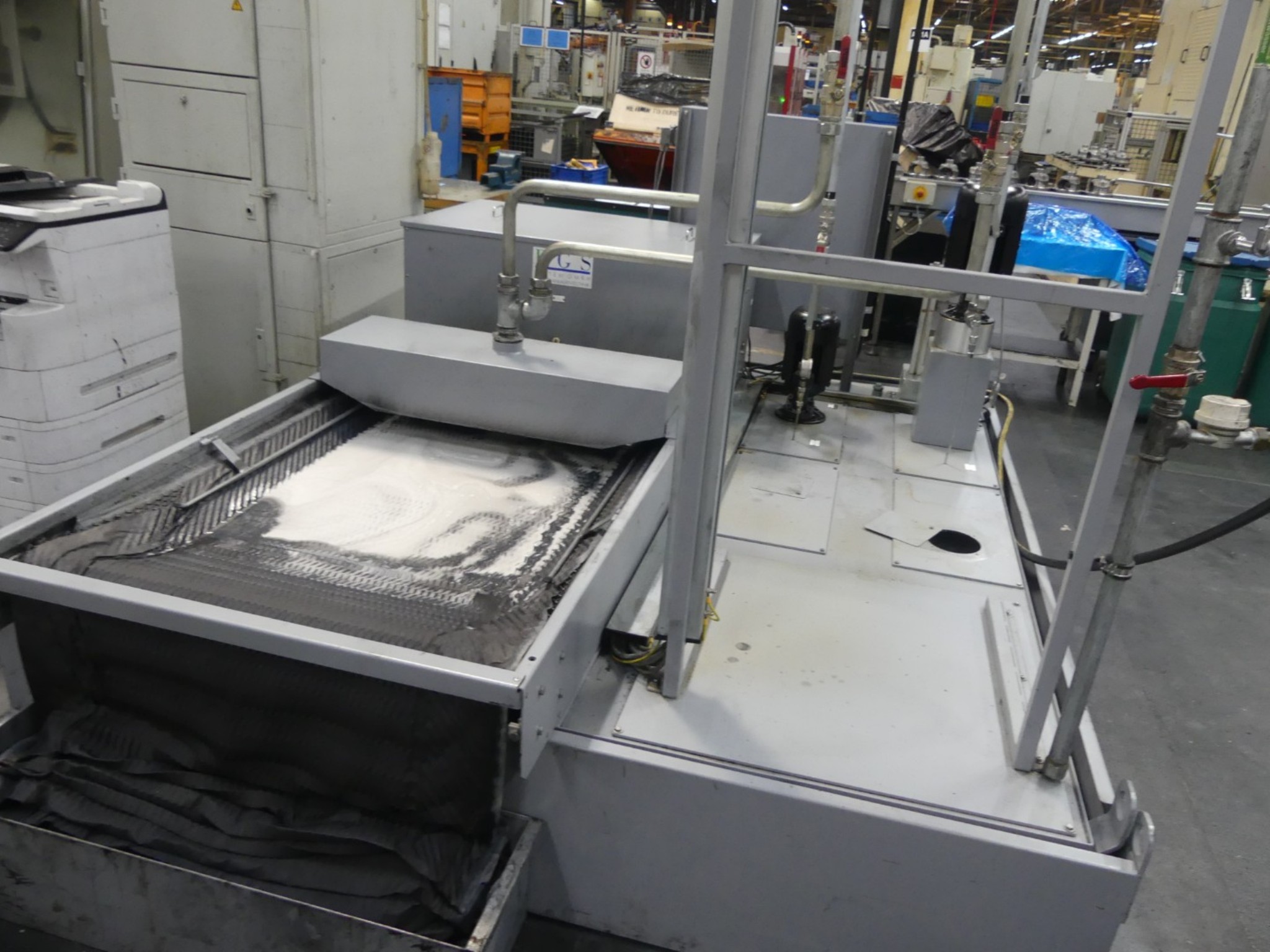 Centres d'usinage, machines d'usinage des métaux et lignes de production de l'industrie automobile-17