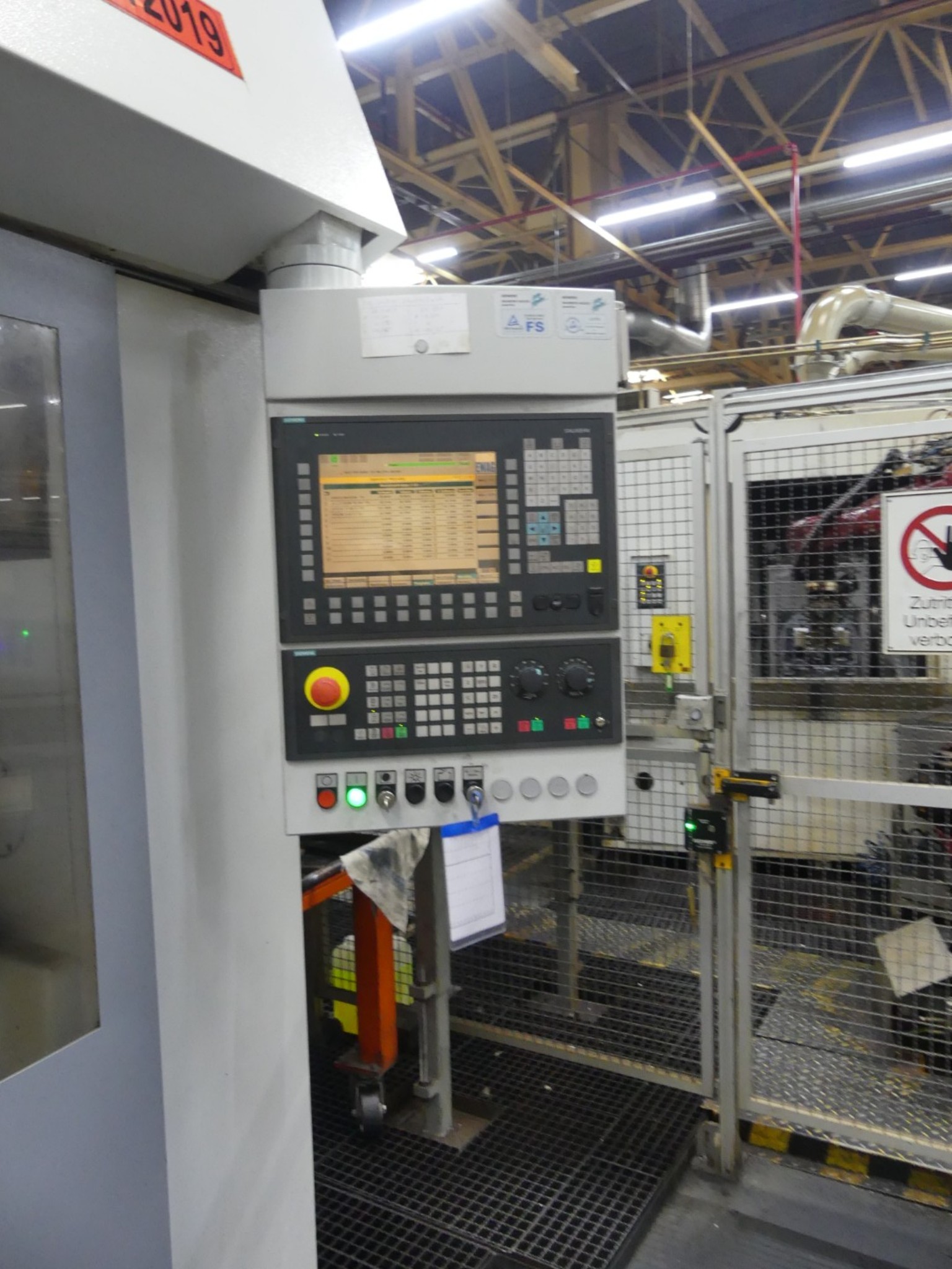 Centres d'usinage, machines d'usinage des métaux et lignes de production de l'industrie automobile-6