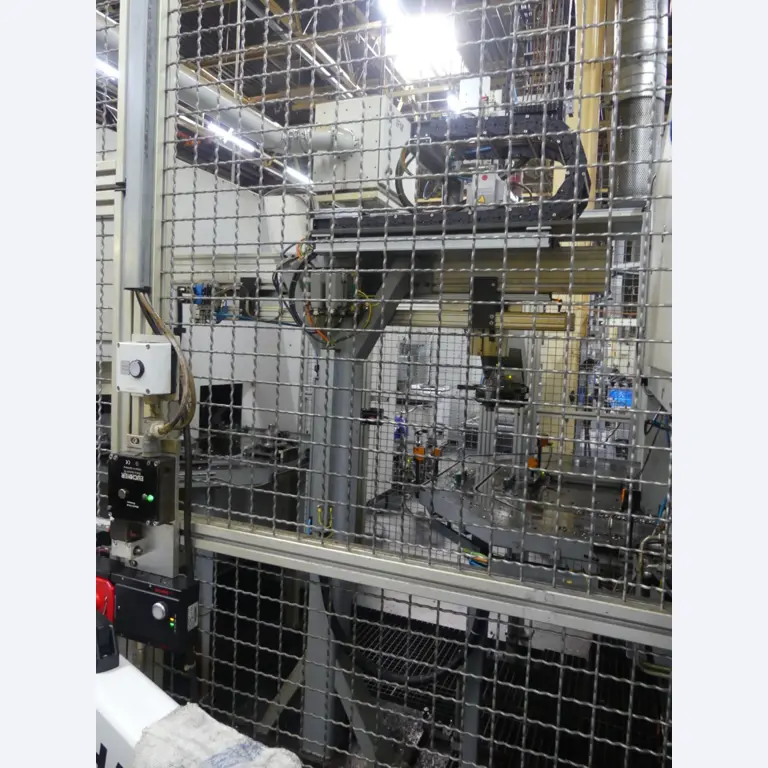Centres d'usinage, machines d'usinage des métaux et lignes de production de l'industrie automobile-7