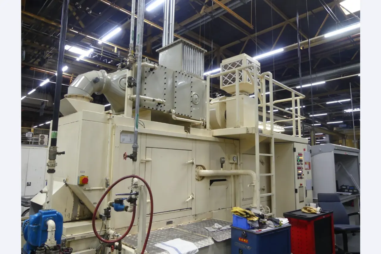 Centres d'usinage, machines d'usinage des métaux et lignes de production de l'industrie automobile-2