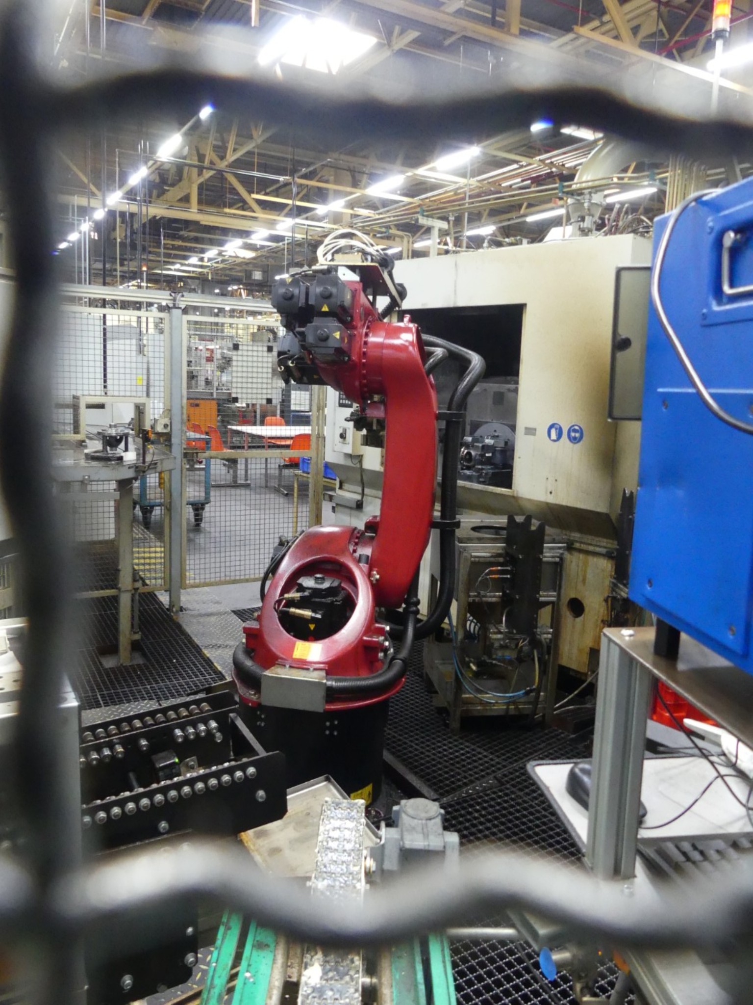 Centres d'usinage, machines d'usinage des métaux et lignes de production de l'industrie automobile-9