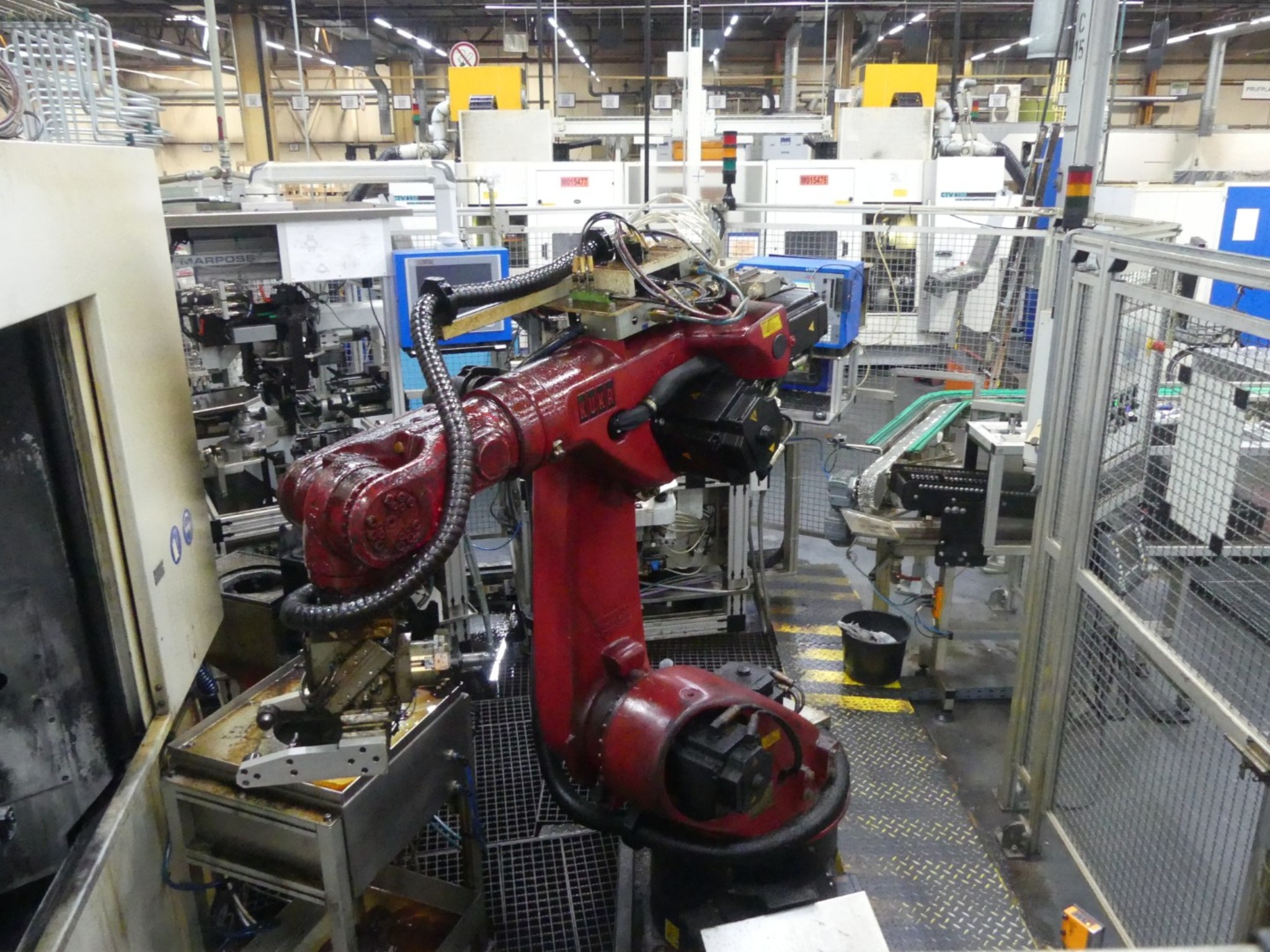 Centres d'usinage, machines d'usinage des métaux et lignes de production de l'industrie automobile-11