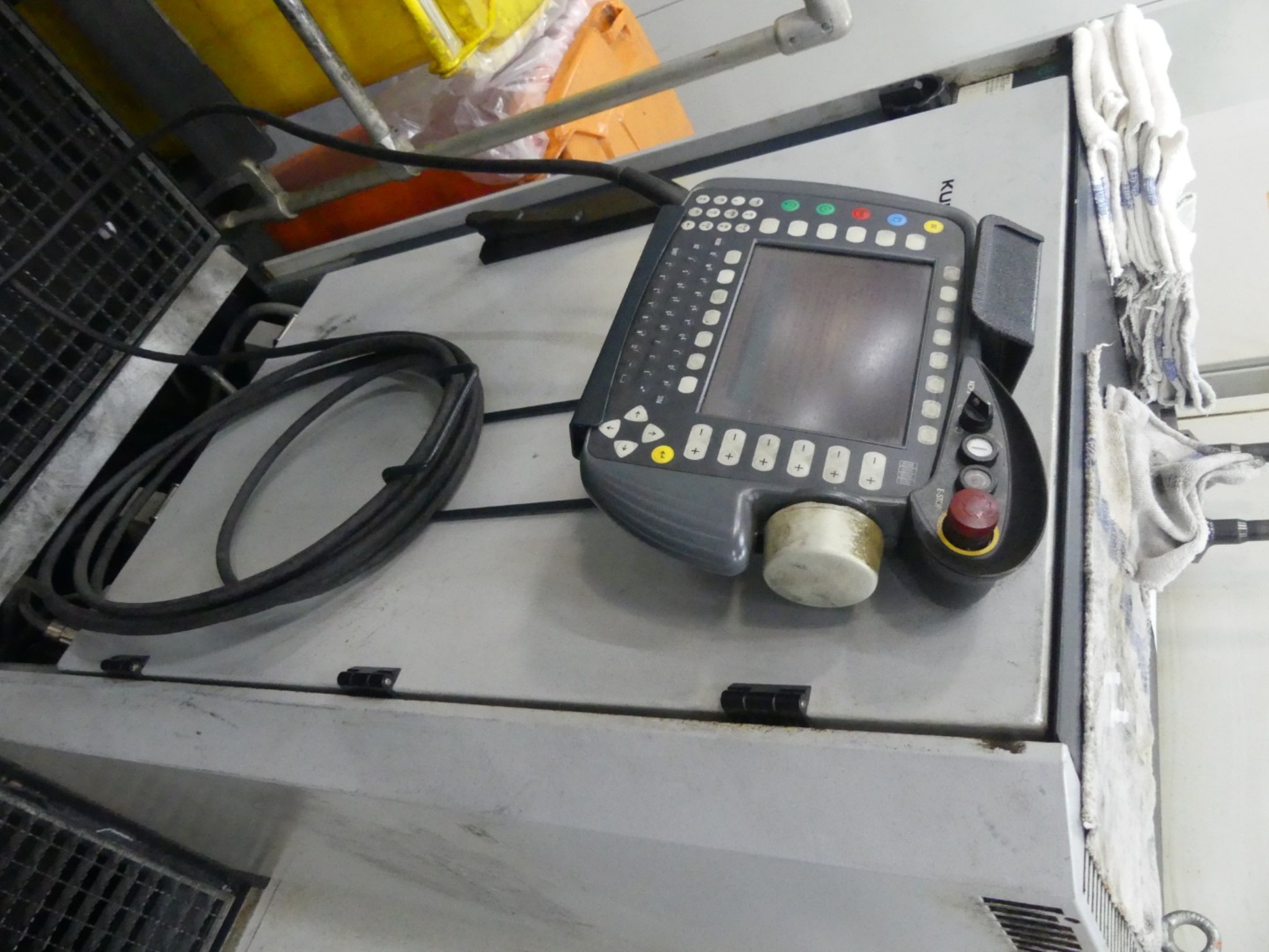 Centres d'usinage, machines d'usinage des métaux et lignes de production de l'industrie automobile-4
