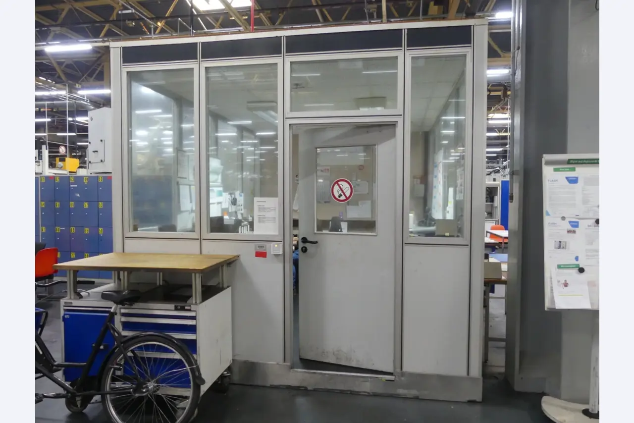 Centres d'usinage, machines d'usinage des métaux et lignes de production de l'industrie automobile-1