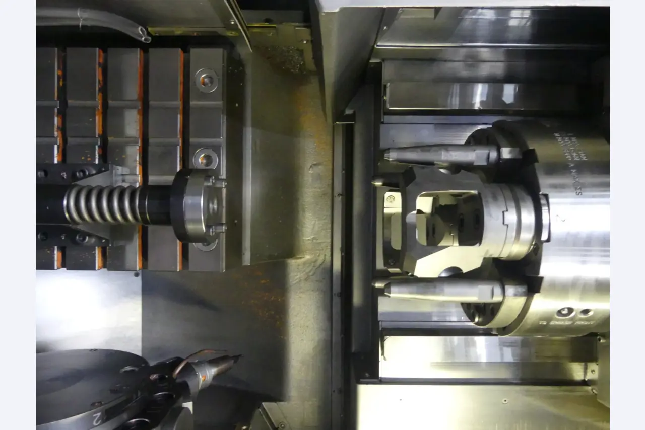 Centres d'usinage, machines d'usinage des métaux et lignes de production de l'industrie automobile-11