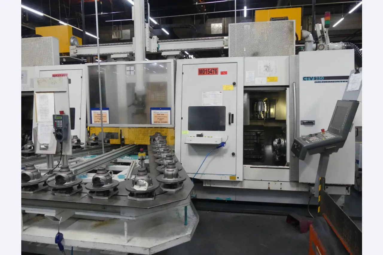 Centres d'usinage, machines d'usinage des métaux et lignes de production de l'industrie automobile-1