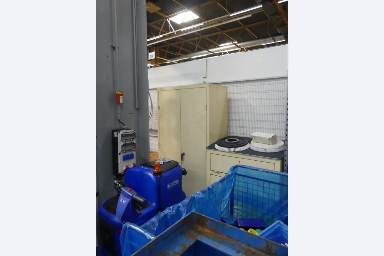 Centres d'usinage, machines d'usinage des métaux et lignes de production de l'industrie automobile-4