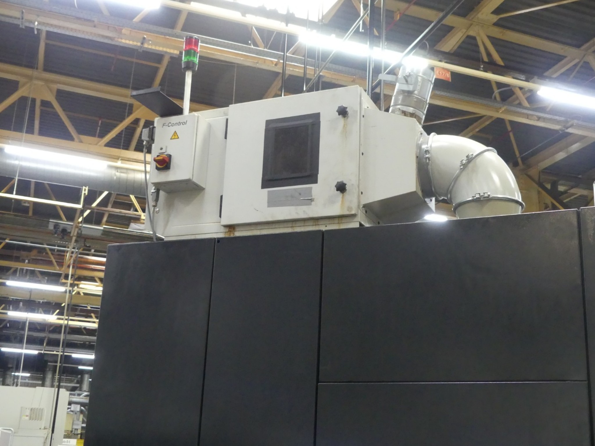 Centres d'usinage, machines d'usinage des métaux et lignes de production de l'industrie automobile-7