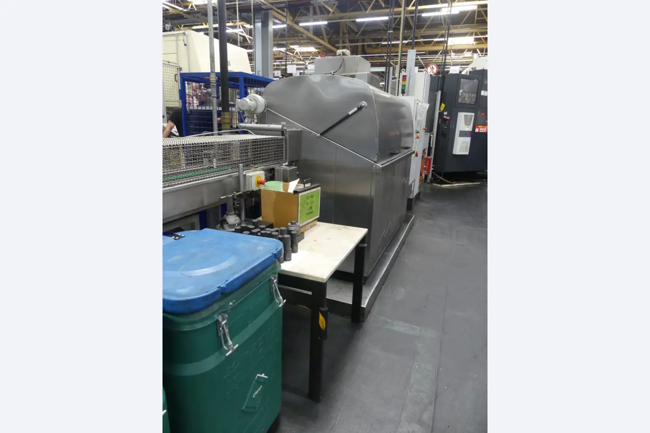 Centres d'usinage, machines d'usinage des métaux et lignes de production de l'industrie automobile-4
