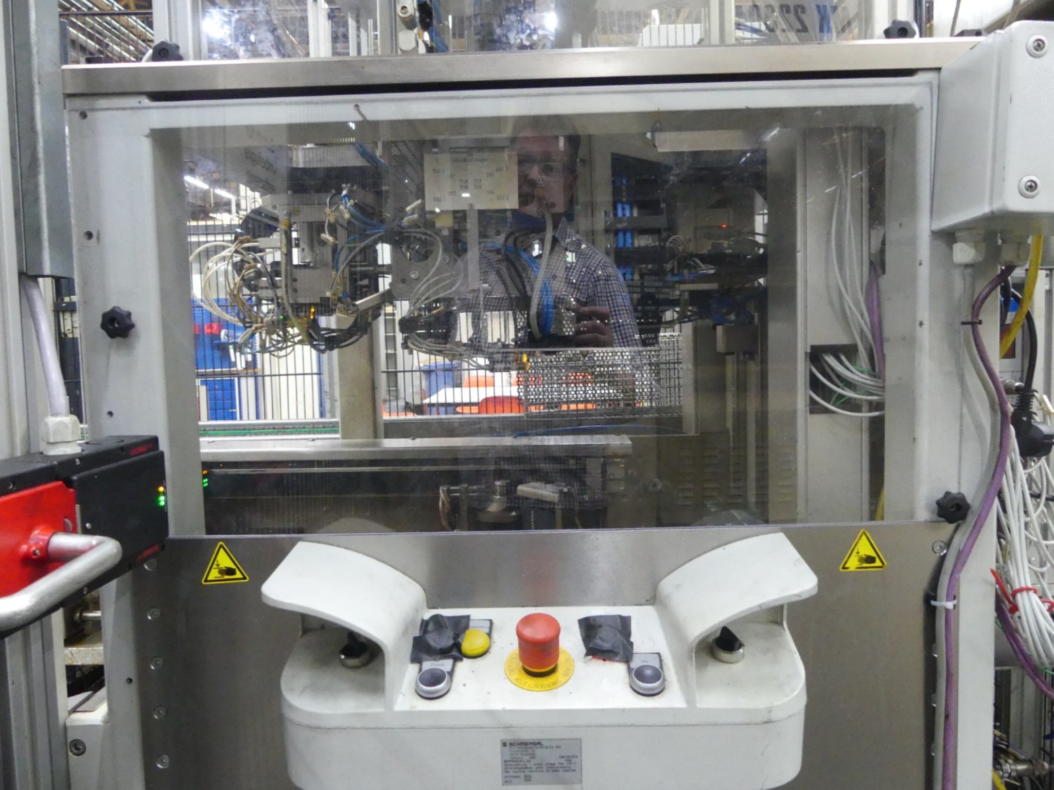 Centres d'usinage, machines d'usinage des métaux et lignes de production de l'industrie automobile-10