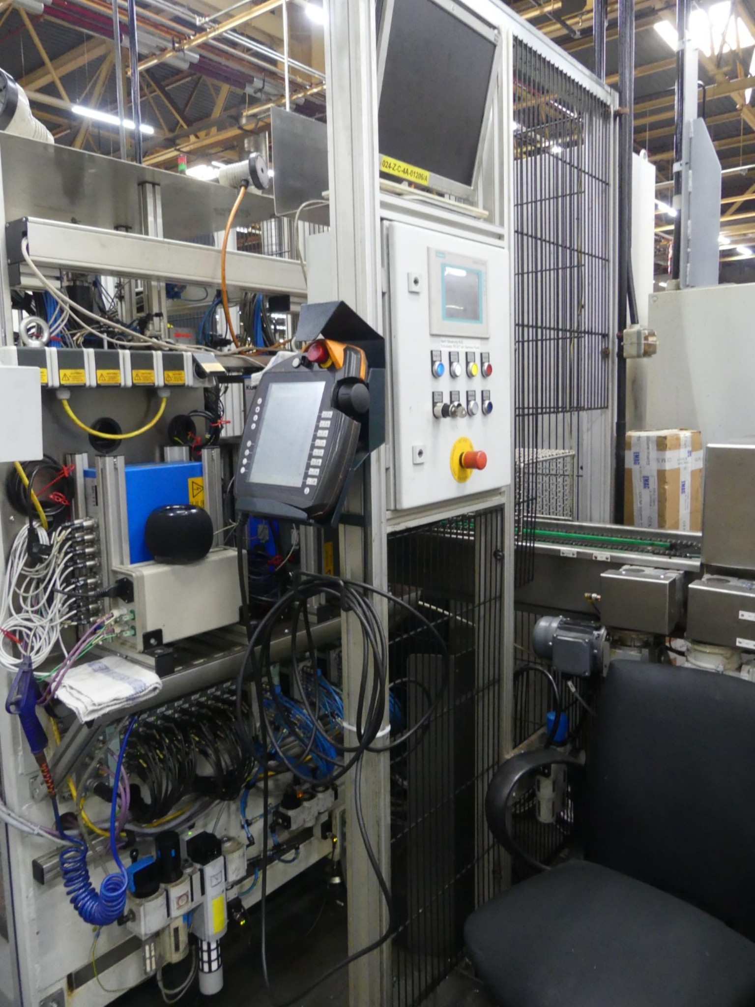 Centres d'usinage, machines d'usinage des métaux et lignes de production de l'industrie automobile-7