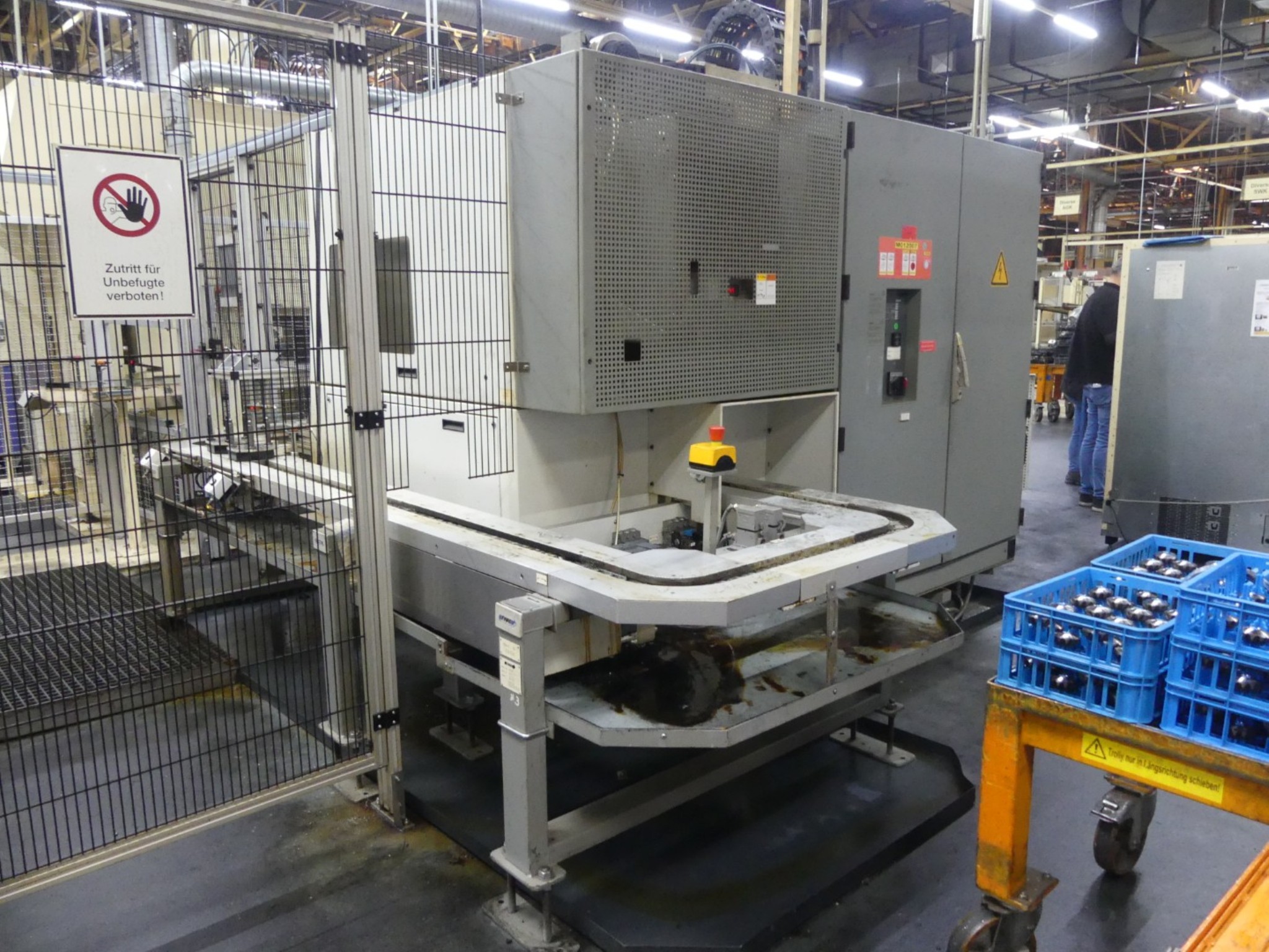 Centres d'usinage, machines d'usinage des métaux et lignes de production de l'industrie automobile-1