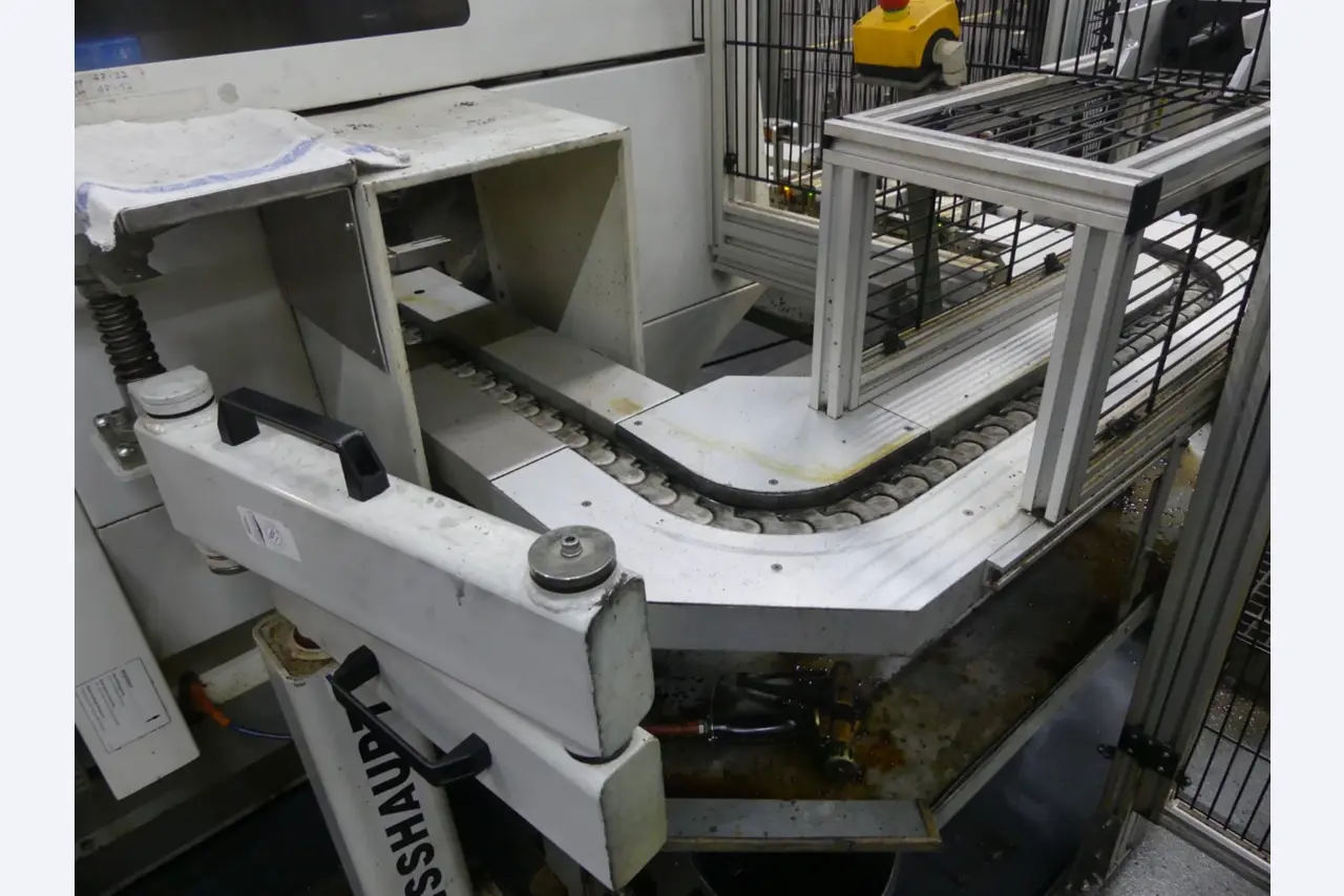 Centres d'usinage, machines d'usinage des métaux et lignes de production de l'industrie automobile-4