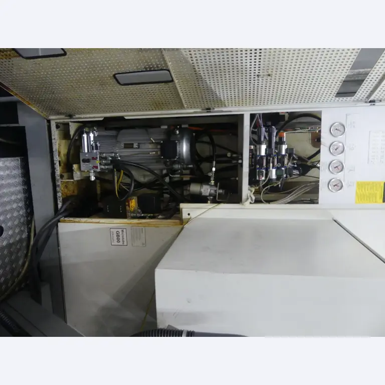 Centres d'usinage, machines d'usinage des métaux et lignes de production de l'industrie automobile-6