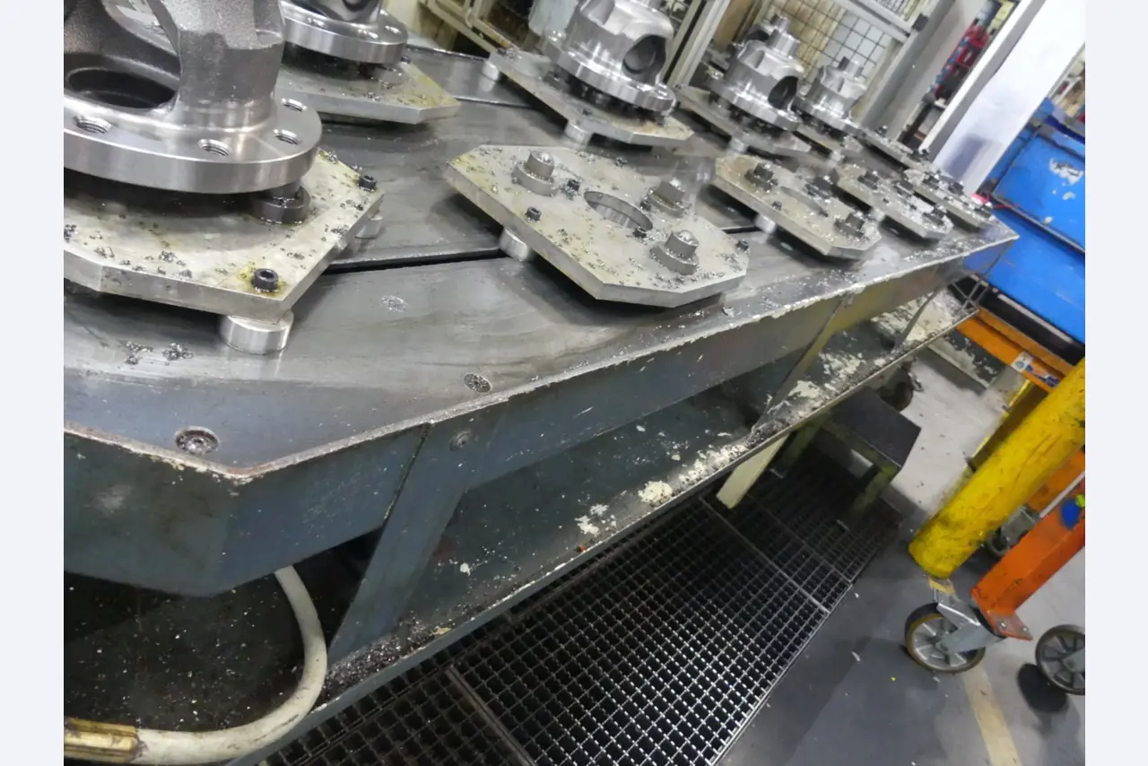 Centres d'usinage, machines d'usinage des métaux et lignes de production de l'industrie automobile-4