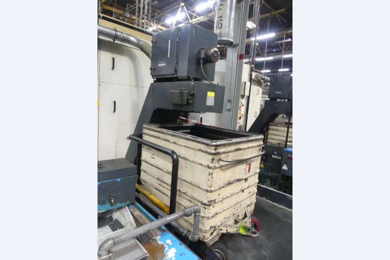 Centres d'usinage, machines d'usinage des métaux et lignes de production de l'industrie automobile-8