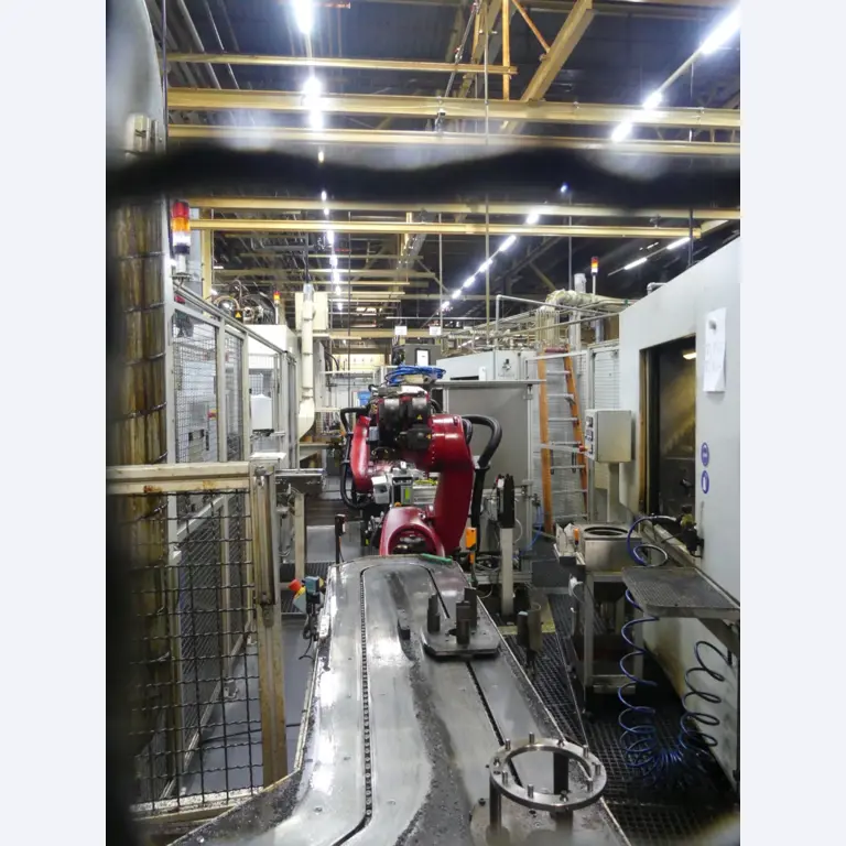 Centres d'usinage, machines d'usinage des métaux et lignes de production de l'industrie automobile-2