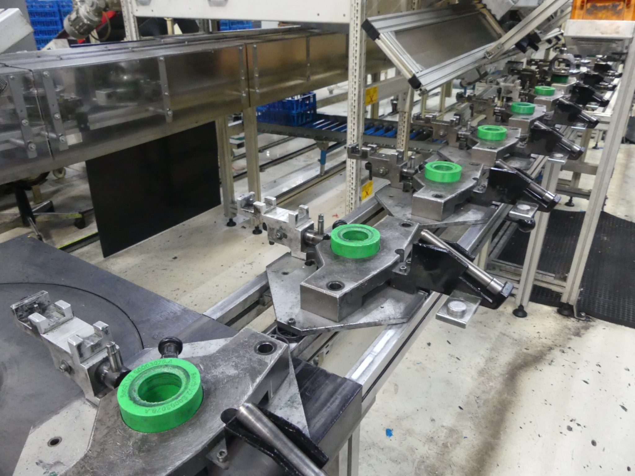 Centres d'usinage, machines d'usinage des métaux et lignes de production de l'industrie automobile-3