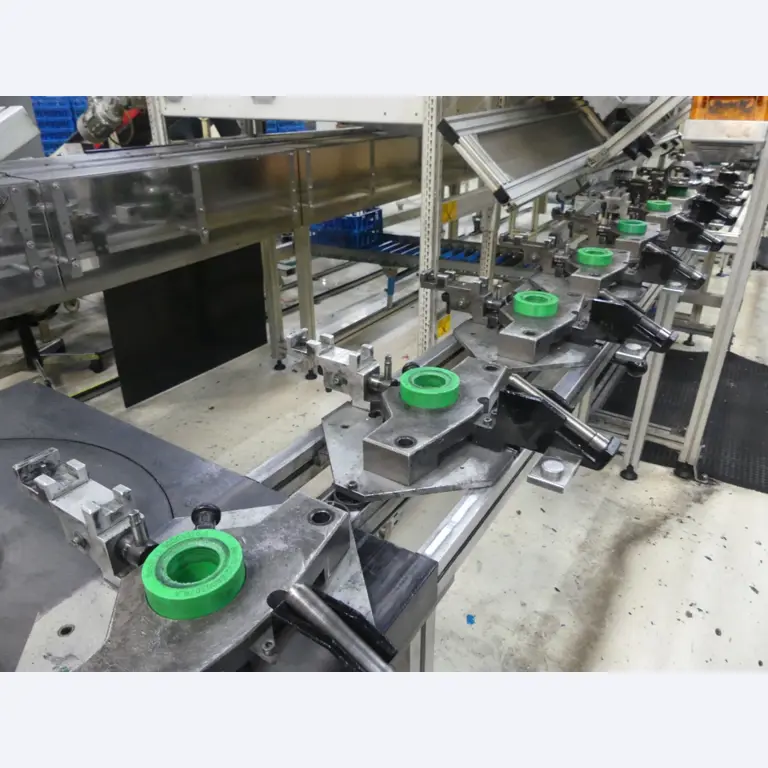 Centres d'usinage, machines d'usinage des métaux et lignes de production de l'industrie automobile-3