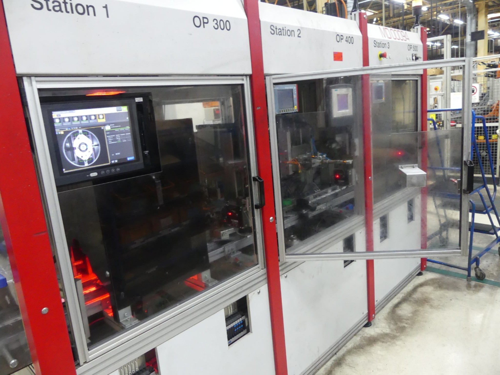 Centres d'usinage, machines d'usinage des métaux et lignes de production de l'industrie automobile-6