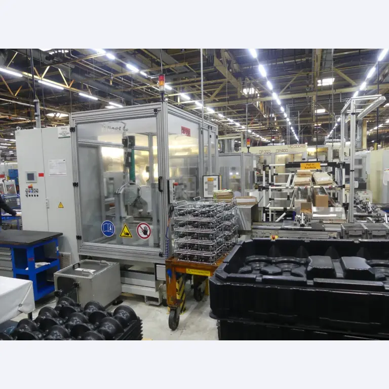Centres d'usinage, machines d'usinage des métaux et lignes de production de l'industrie automobile-1