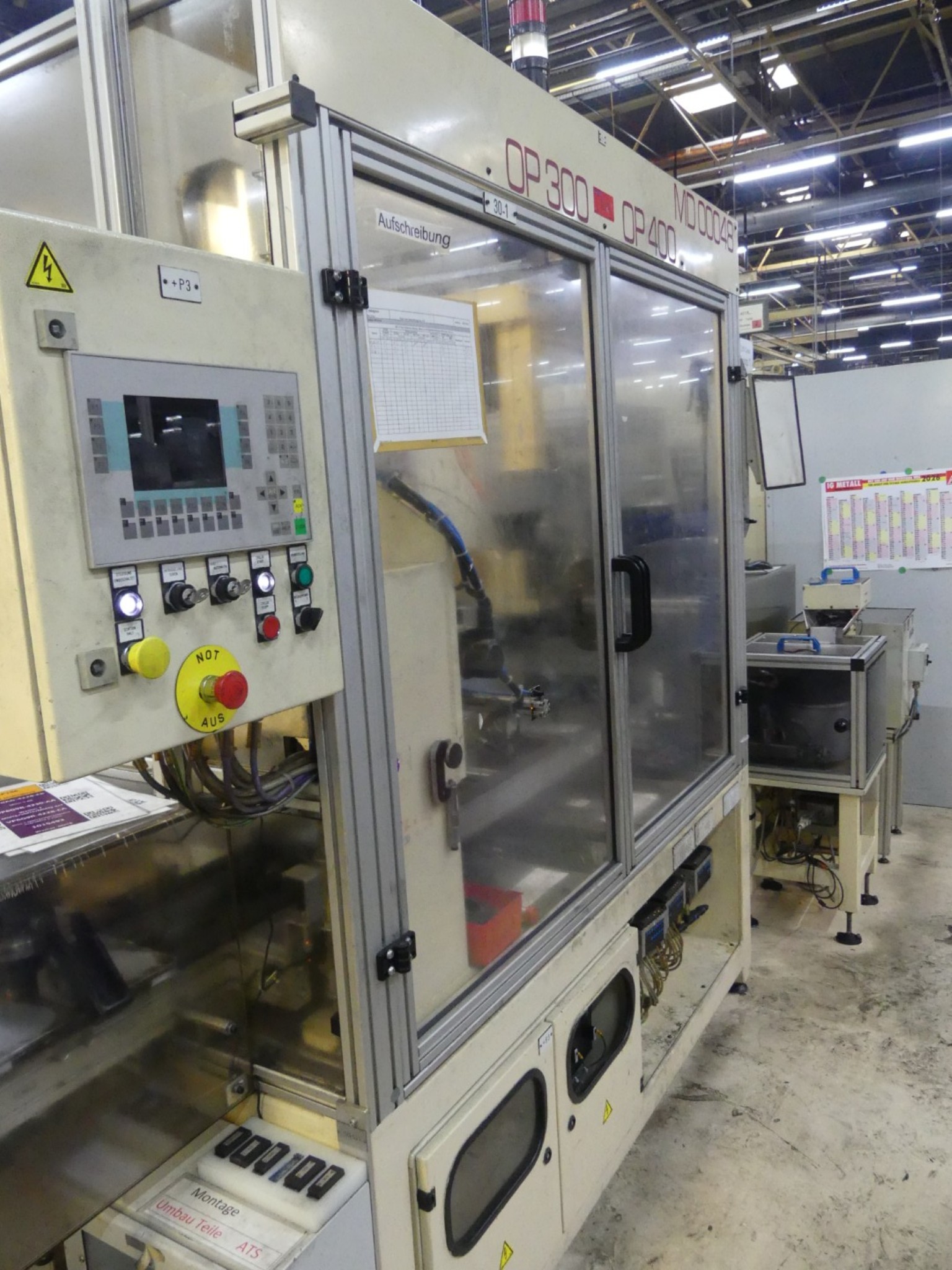 Centres d'usinage, machines d'usinage des métaux et lignes de production de l'industrie automobile-9