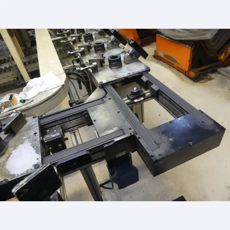 Centres d'usinage, machines d'usinage des métaux et lignes de production de l'industrie automobile-6