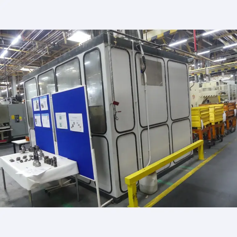 Centres d'usinage, machines d'usinage des métaux et lignes de production de l'industrie automobile-2