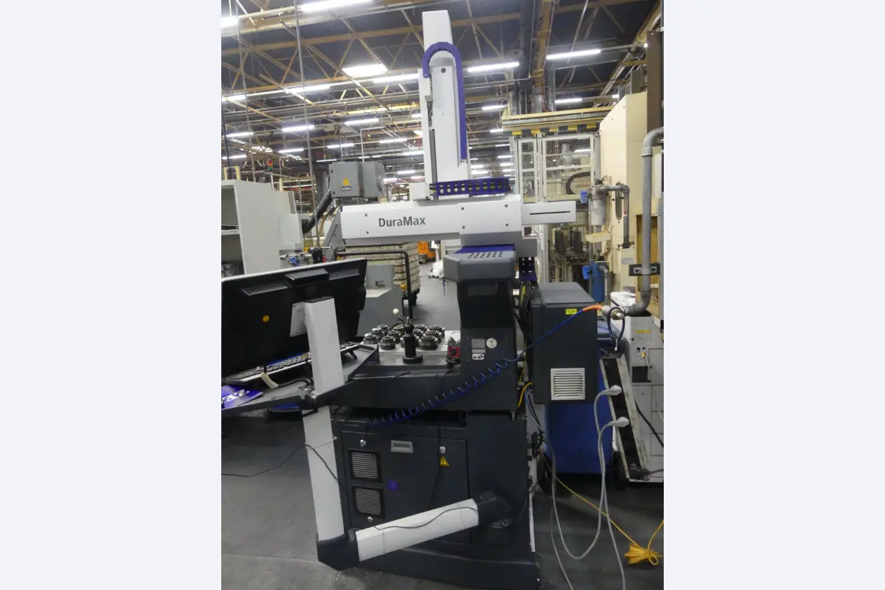 Centres d'usinage, machines d'usinage des métaux et lignes de production de l'industrie automobile-6