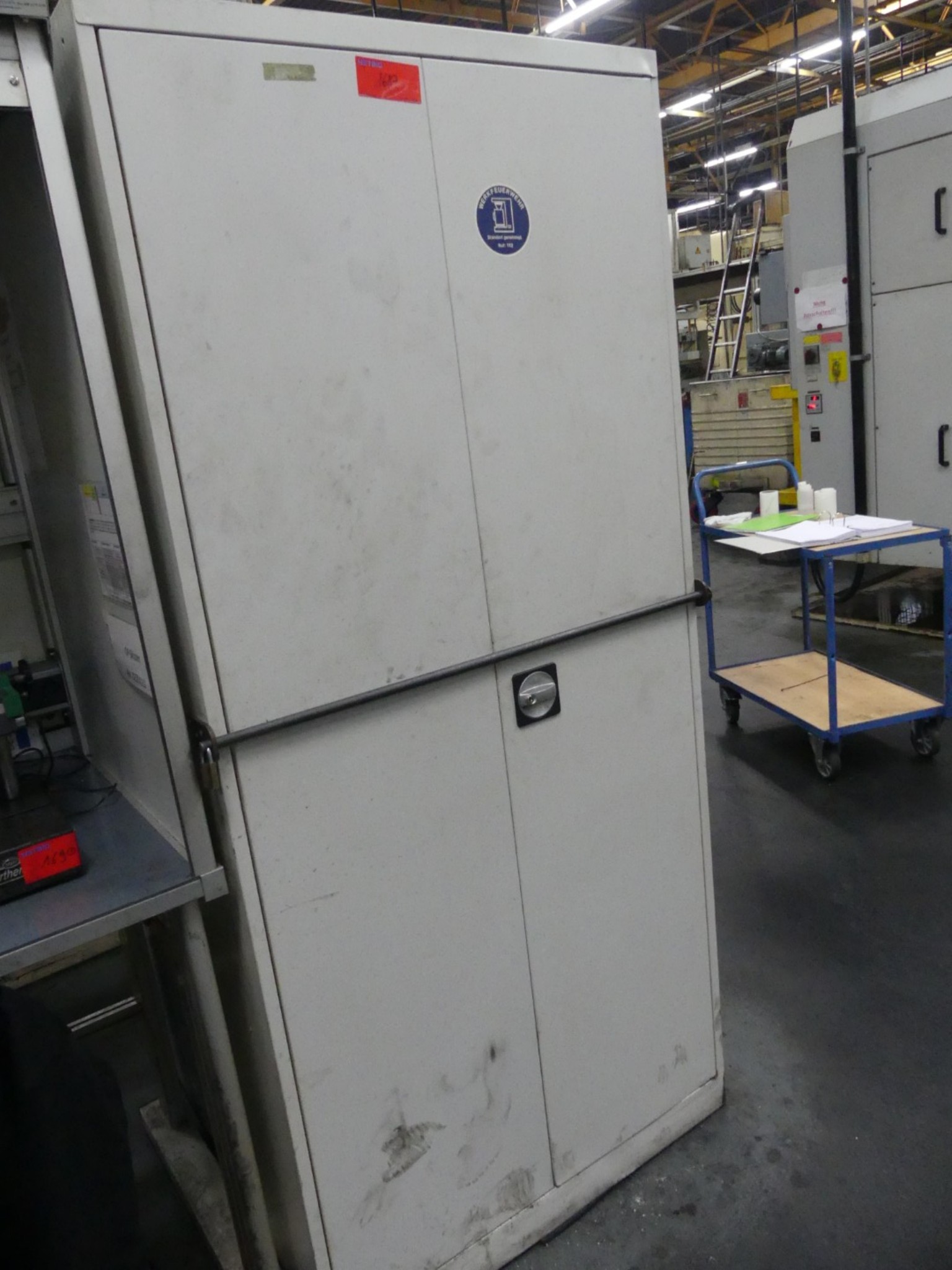 Centres d'usinage, machines d'usinage des métaux et lignes de production de l'industrie automobile-1