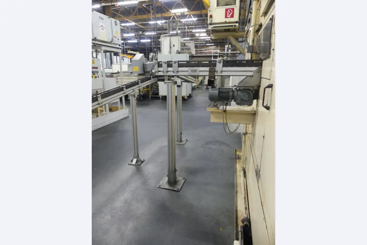 Centres d'usinage, machines d'usinage des métaux et lignes de production de l'industrie automobile-8