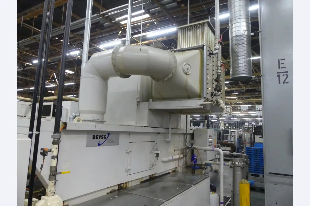 Centres d'usinage, machines d'usinage des métaux et lignes de production de l'industrie automobile-9