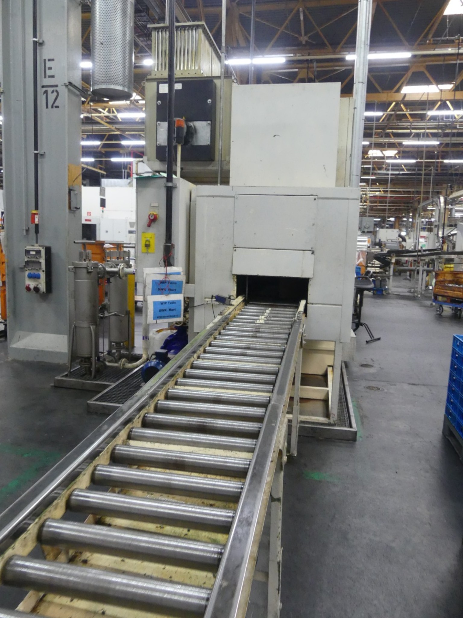 Centres d'usinage, machines d'usinage des métaux et lignes de production de l'industrie automobile-3