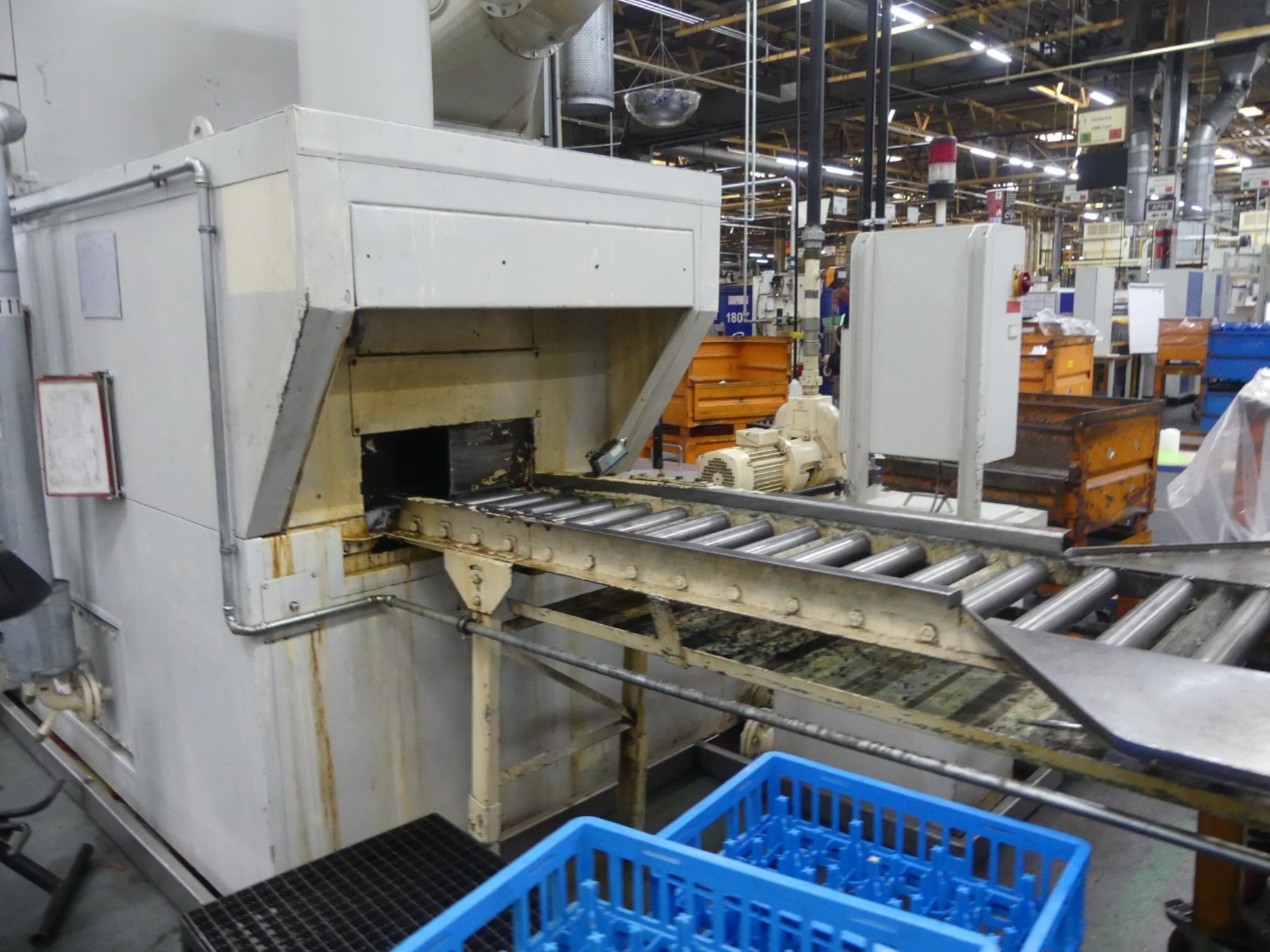 Centres d'usinage, machines d'usinage des métaux et lignes de production de l'industrie automobile-6