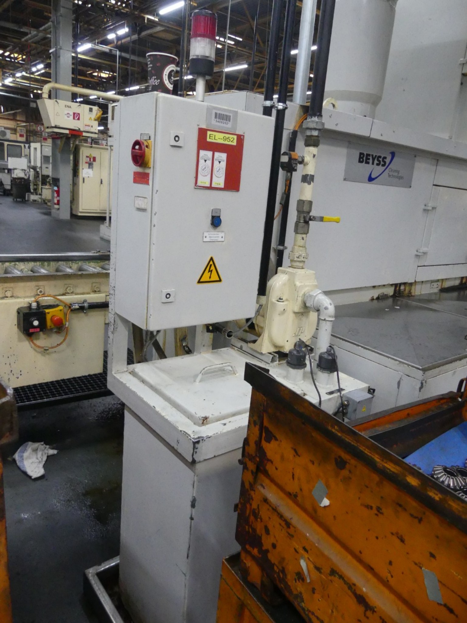 Centres d'usinage, machines d'usinage des métaux et lignes de production de l'industrie automobile-7