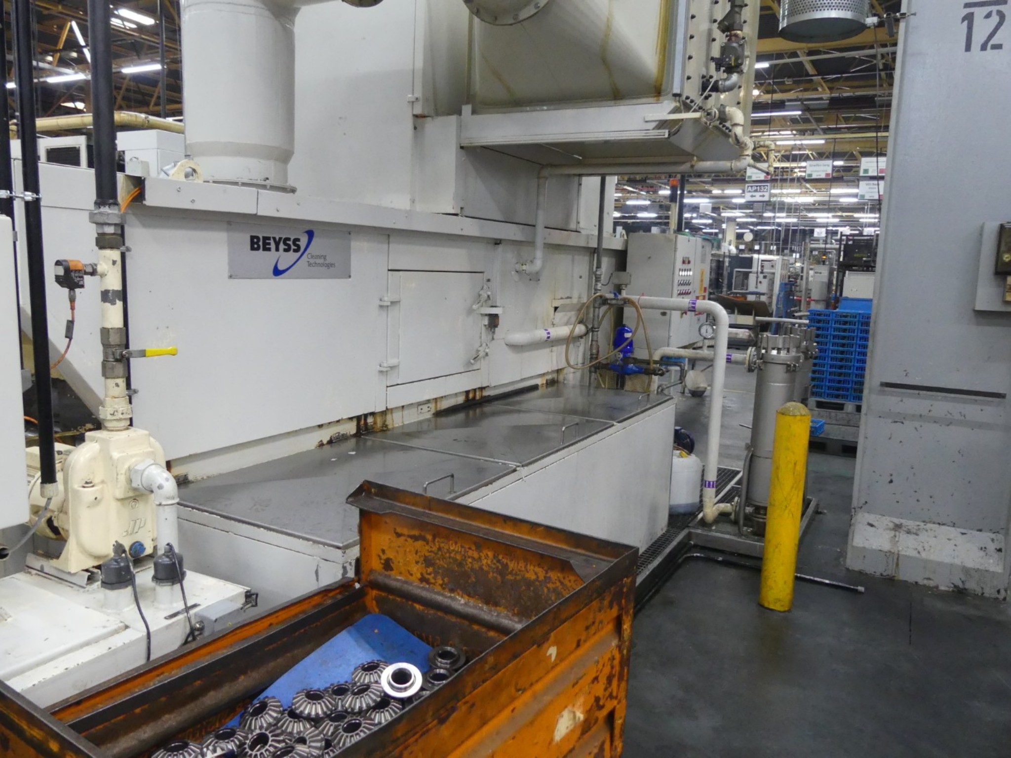 Centres d'usinage, machines d'usinage des métaux et lignes de production de l'industrie automobile-8