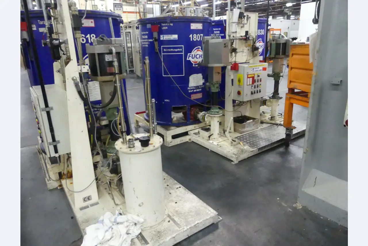 Centres d'usinage, machines d'usinage des métaux et lignes de production de l'industrie automobile-5