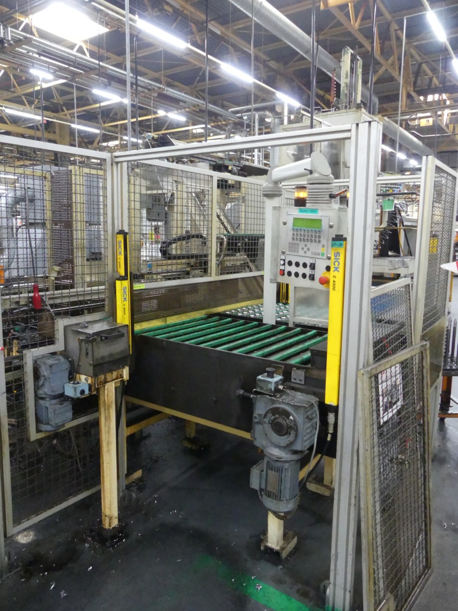 Centres d'usinage, machines d'usinage des métaux et lignes de production de l'industrie automobile-6