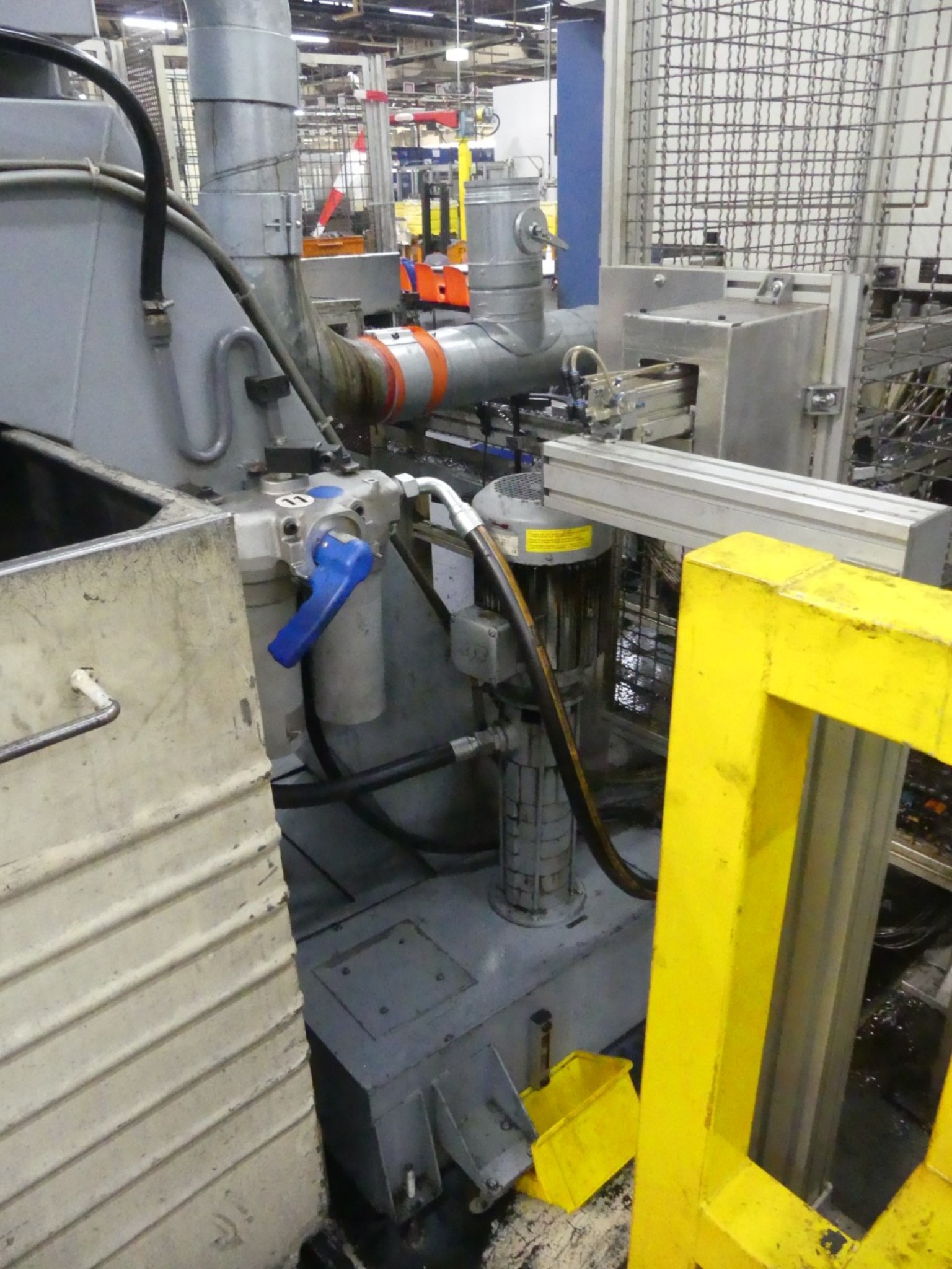 Centres d'usinage, machines d'usinage des métaux et lignes de production de l'industrie automobile-6