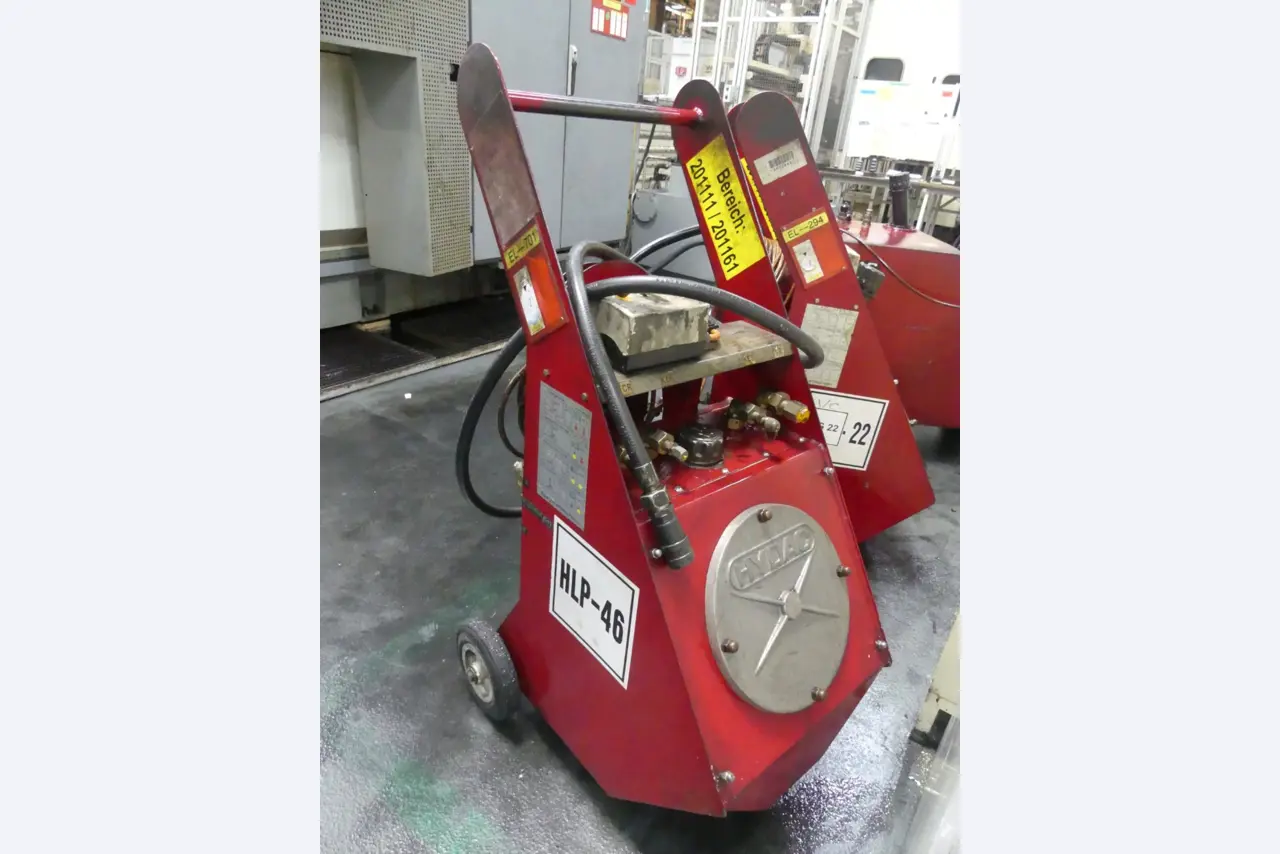 Centres d'usinage, machines d'usinage des métaux et lignes de production de l'industrie automobile-1