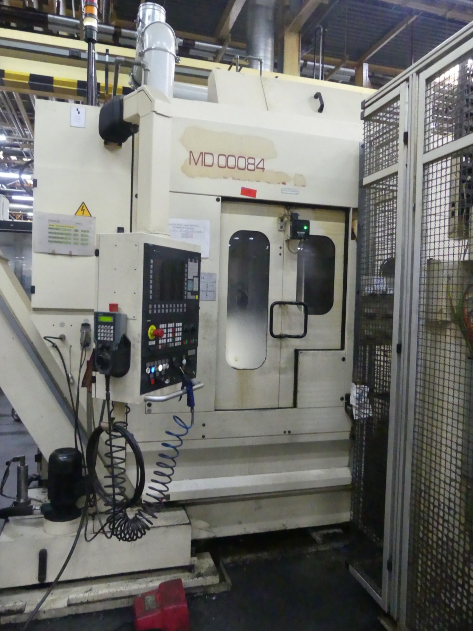 Centres d'usinage, machines d'usinage des métaux et lignes de production de l'industrie automobile-2