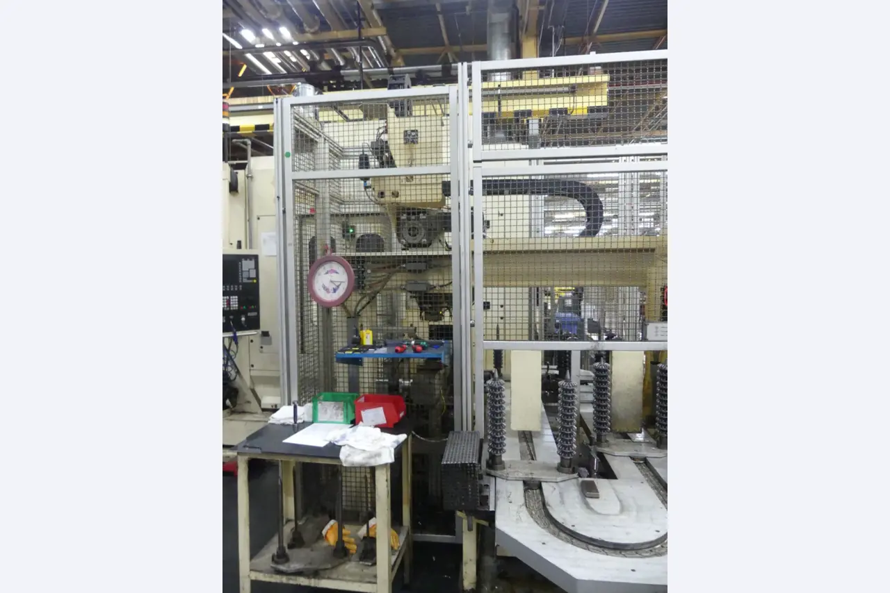 Centres d'usinage, machines d'usinage des métaux et lignes de production de l'industrie automobile-4
