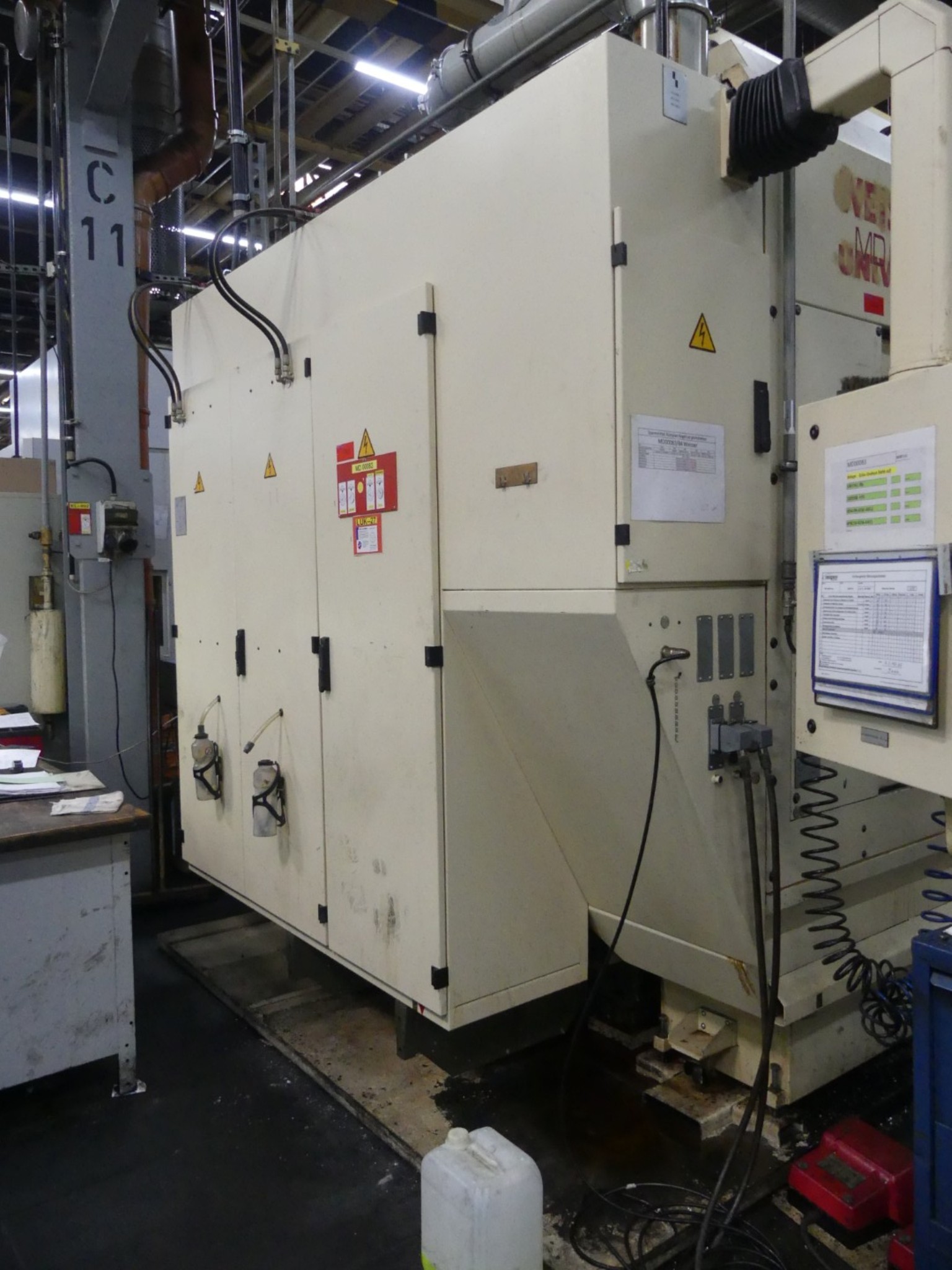 Centres d'usinage, machines d'usinage des métaux et lignes de production de l'industrie automobile-6