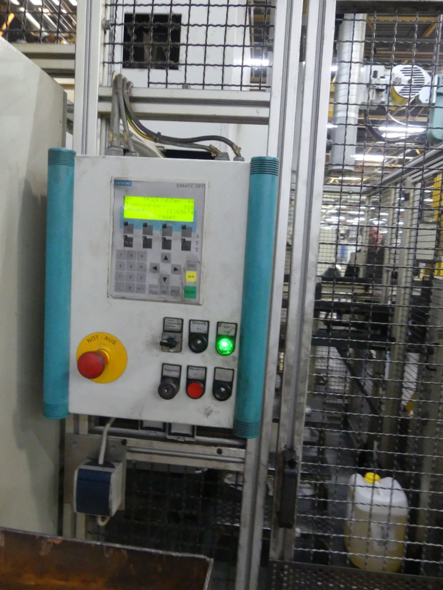 Centres d'usinage, machines d'usinage des métaux et lignes de production de l'industrie automobile-2