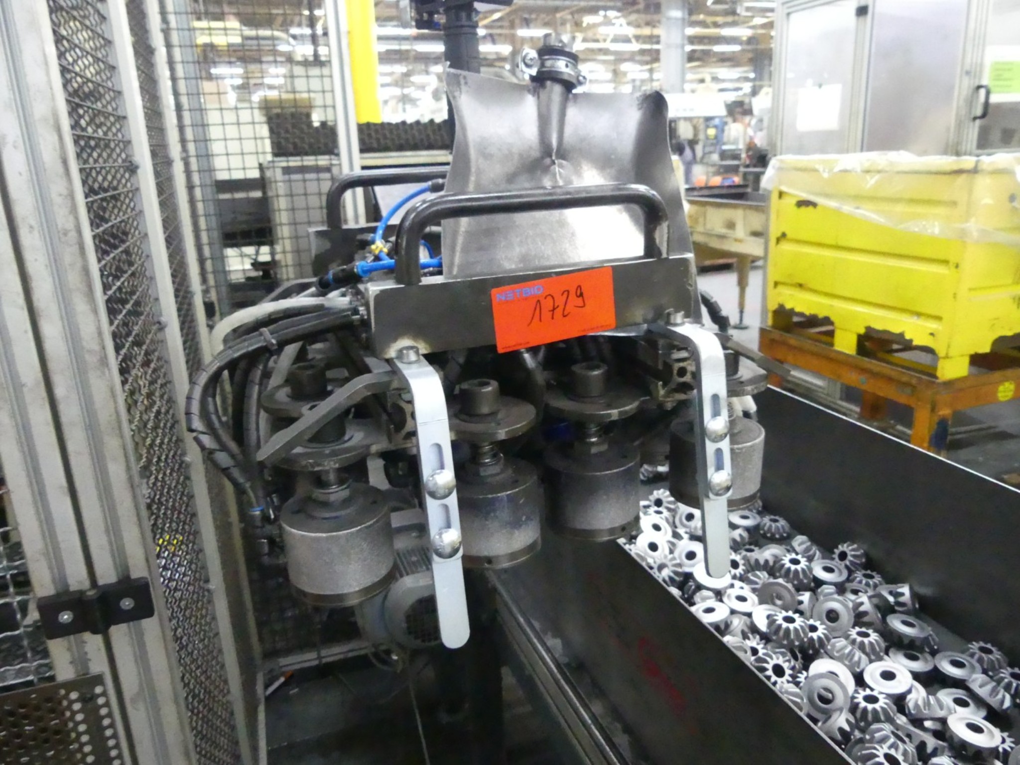 Centres d'usinage, machines d'usinage des métaux et lignes de production de l'industrie automobile-1