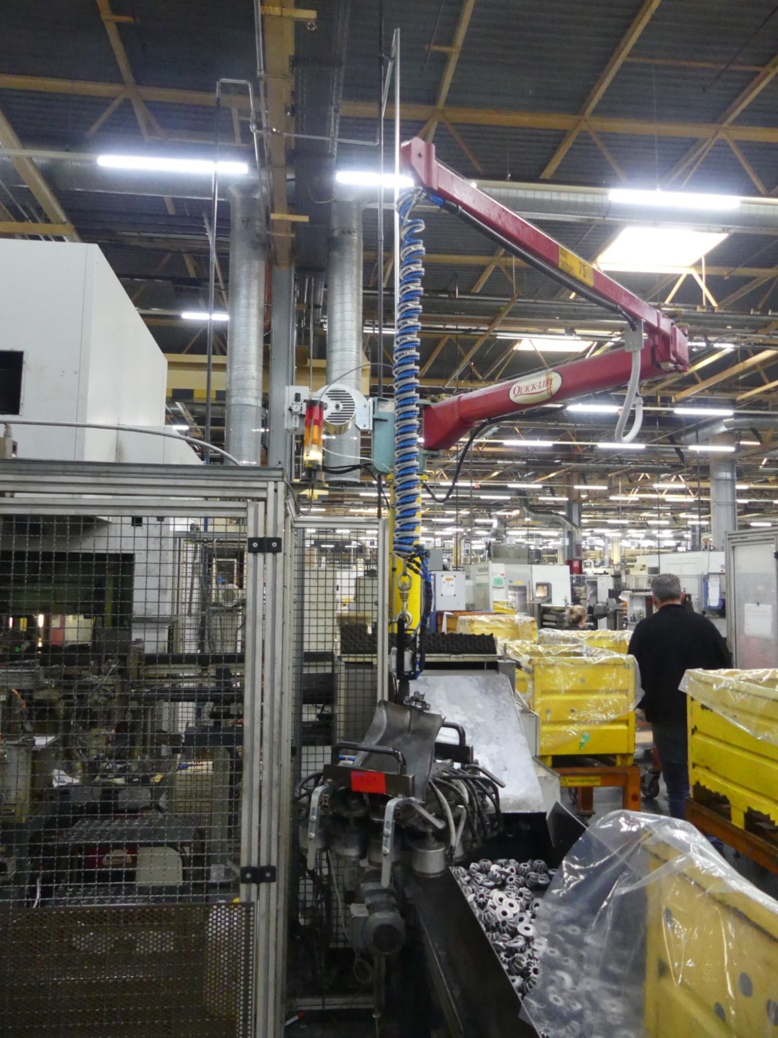 Centres d'usinage, machines d'usinage des métaux et lignes de production de l'industrie automobile-2