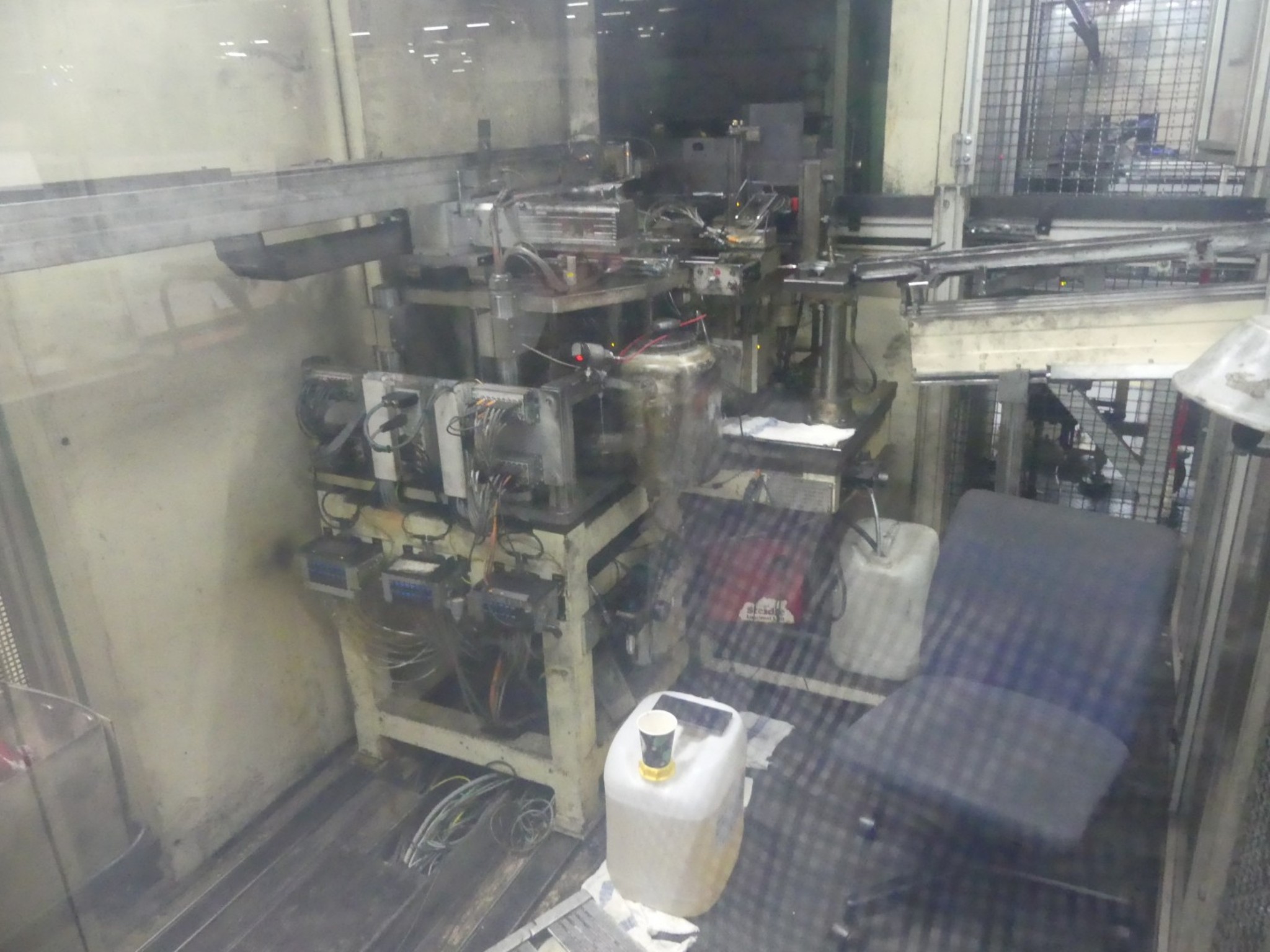 Centres d'usinage, machines d'usinage des métaux et lignes de production de l'industrie automobile-3